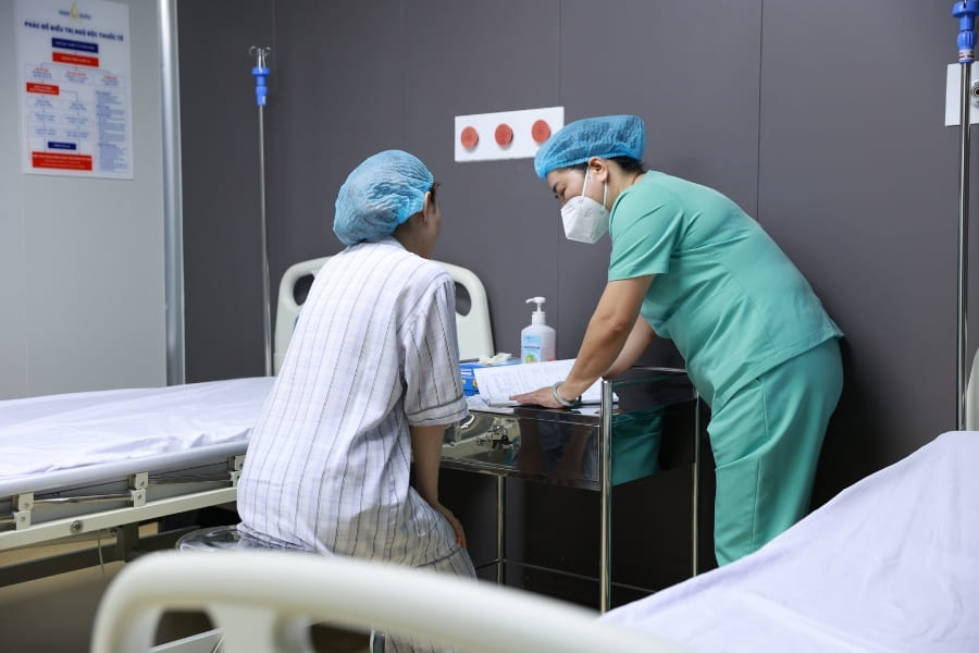 Hướng dẫn cách cách chăm sóc hậu phẫu thu gọn quầng nhũ hoa